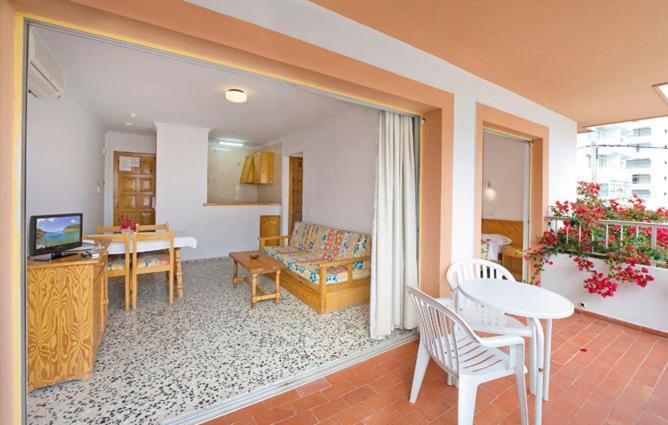 Apartamentos Bon Sol - Los Rosales - Ab Group Плая ден Боса Стая снимка