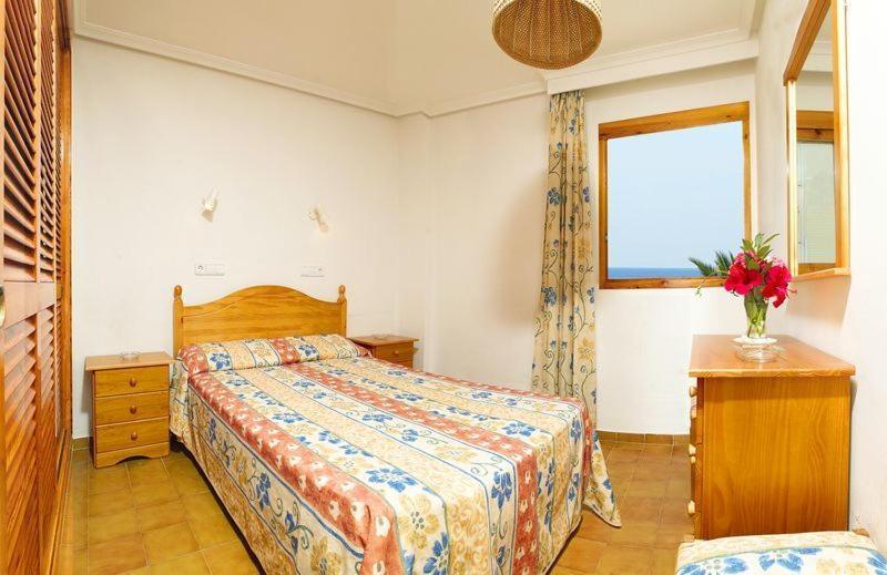 Apartamentos Bon Sol - Los Rosales - Ab Group Плая ден Боса Стая снимка